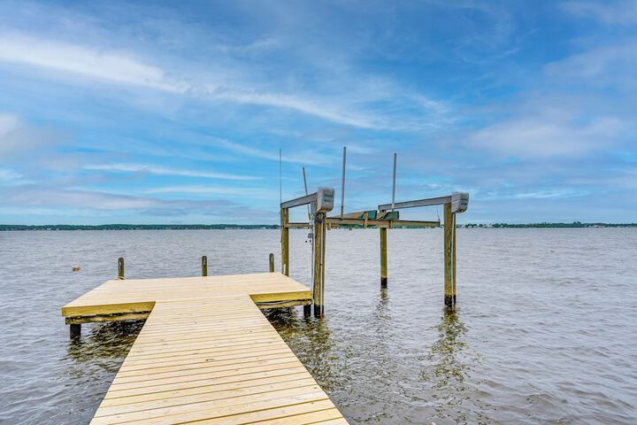 Pamlico River House w / Private Dock & River View!