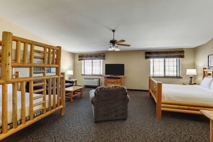Stoney Creek Hotel St. Joseph