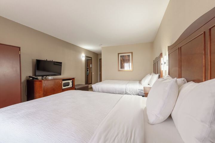Room 34 of 46