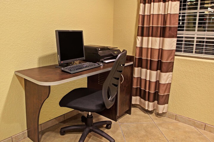 Business Center 16 of 16