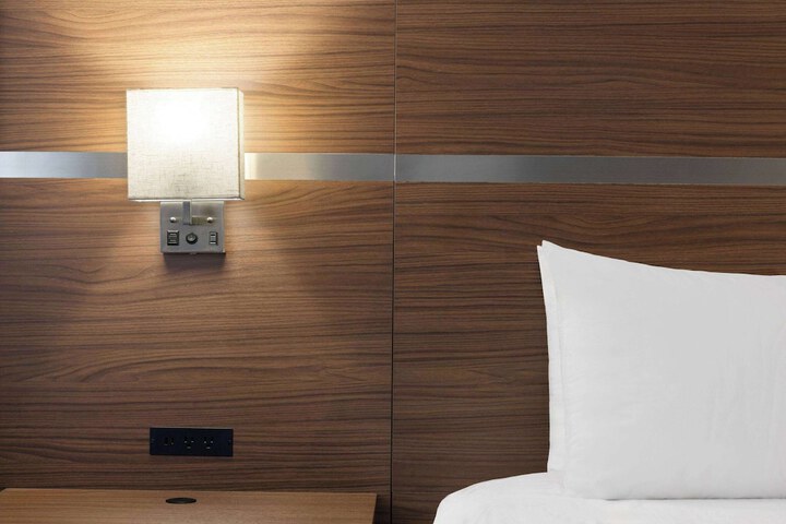 Room 26 of 53