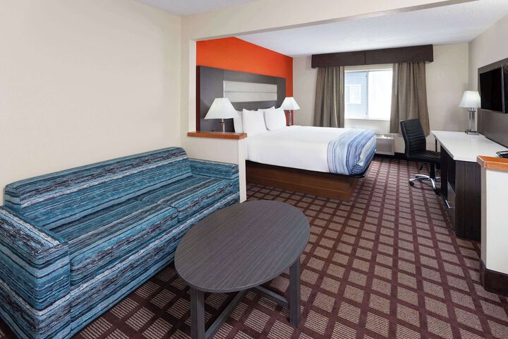 Room 7 of 26