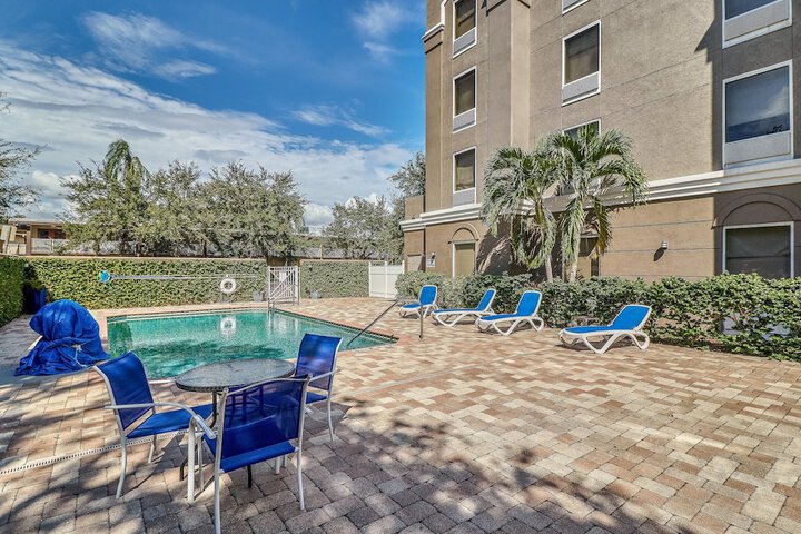 Pool 8 of 51