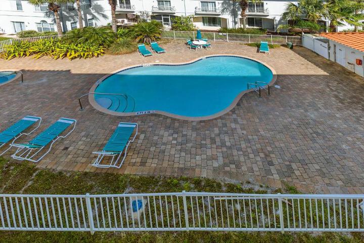 Villas of Ocean Gate II 306