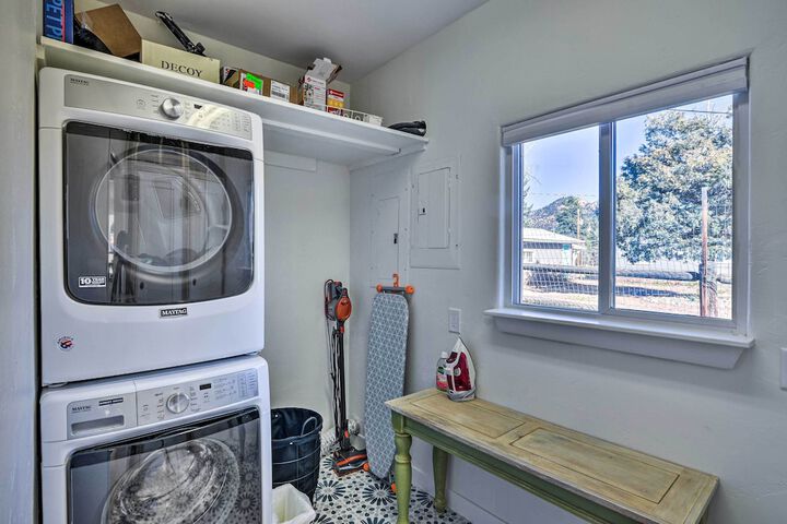 Charming Buena Vista Home w / Private Hot Tub!