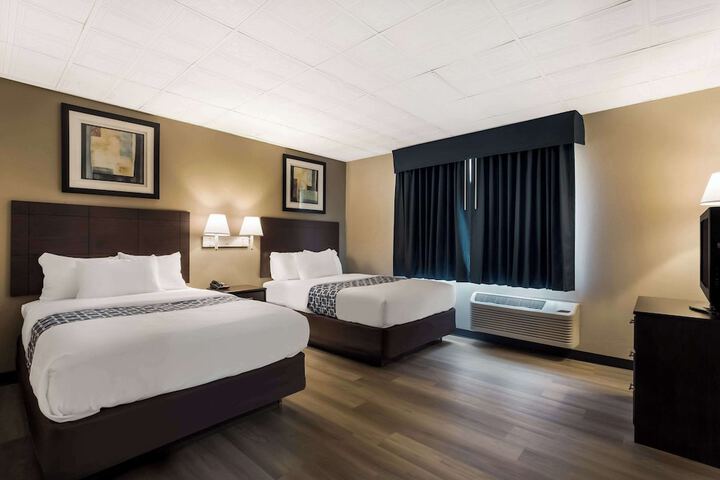 Room 17 of 24