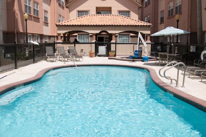 Homewood Suites by Hilton Houston-Woodlands