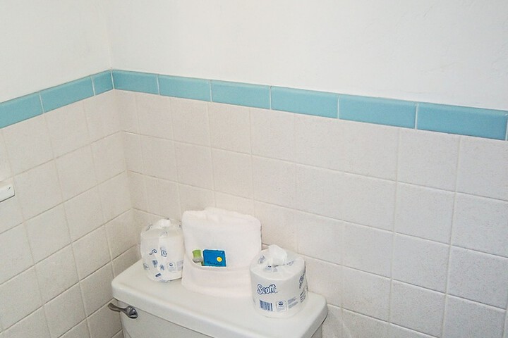 Room 54 of 83