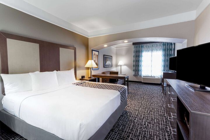Room 21 of 35