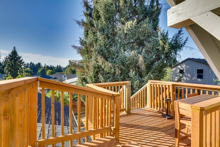 Cozy Lafayette Townhome Rental Near Parks & River