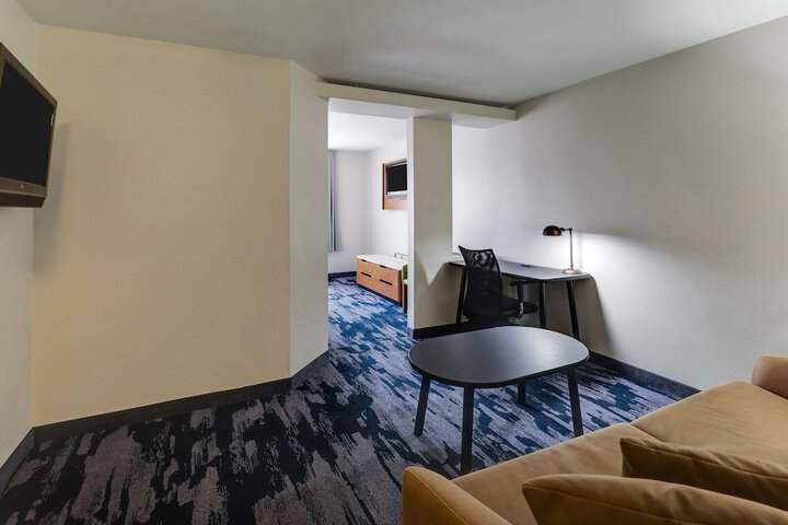 Room 19 of 44