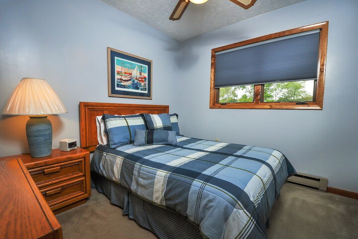 Room 12 of 19