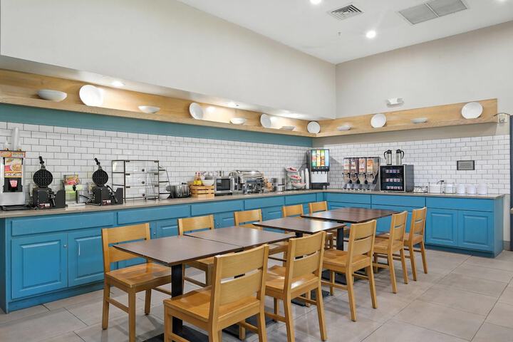 Country Inn & Suites by Radisson Merrillville, IN