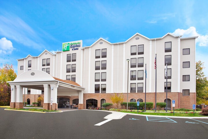 Hotel 4 of 34