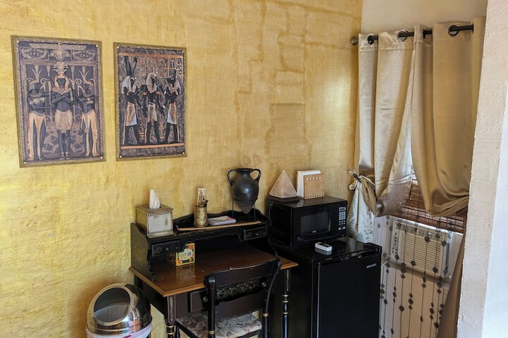 The Old Parsonage B & B