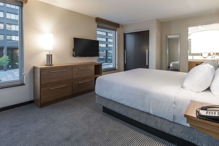 Room 29 of 69