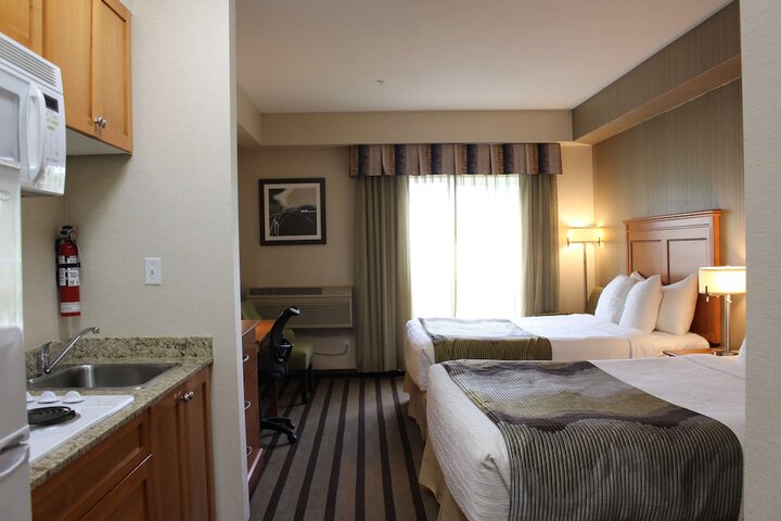 Room 12 of 37