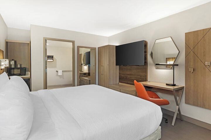 Holiday Inn Express Hyannis Cape Cod by IHG