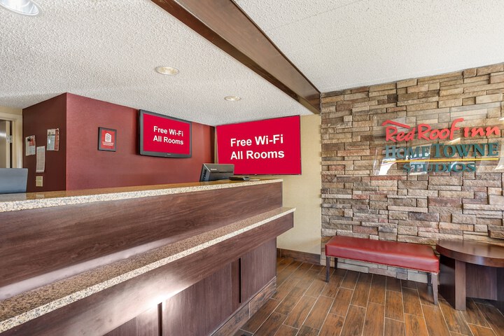HomeTowne Studios by Red Roof Danville PA