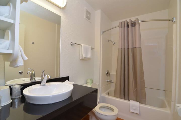 Room 17 of 26
