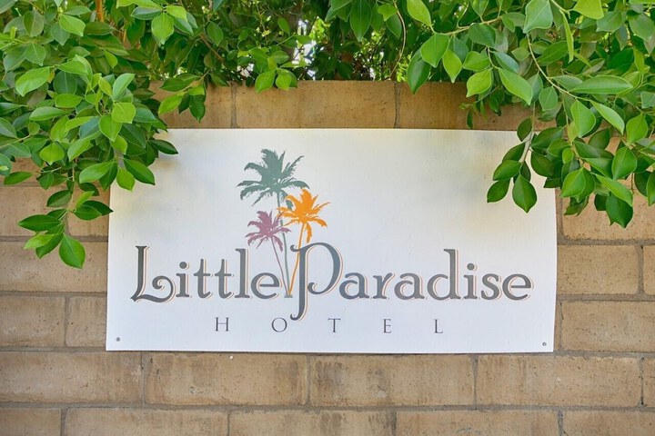 Little Paradise Hotel
