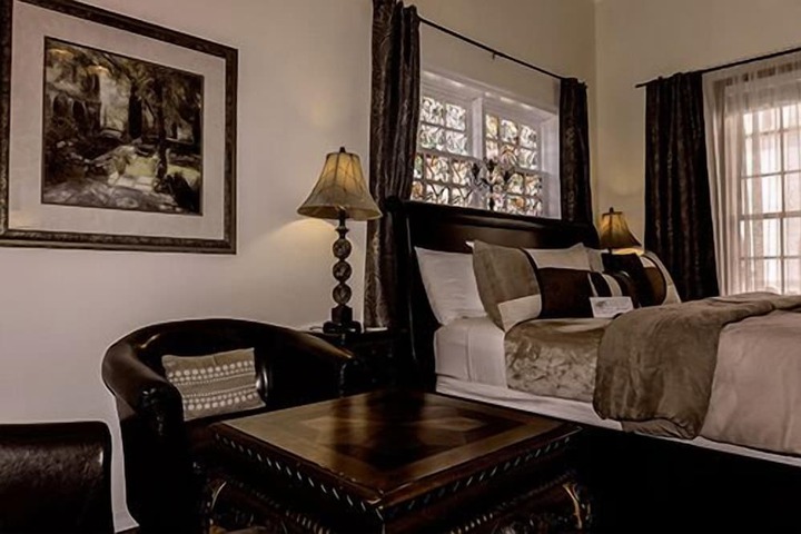 Room 18 of 39