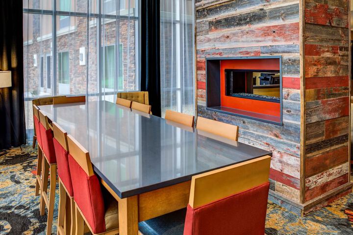 DoubleTree by Hilton West Fargo Sanford Medical Center Area