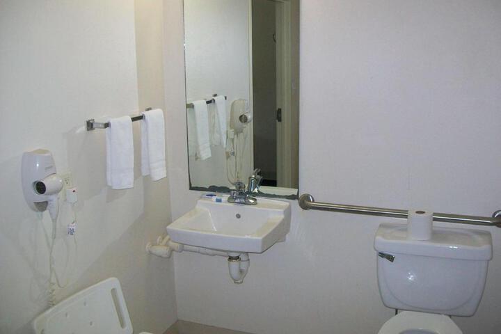 Americas Best Value Inn Kinder