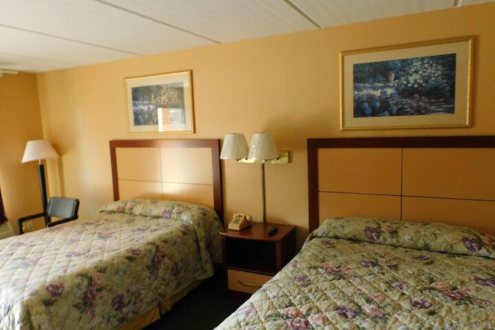 Room 22 of 38