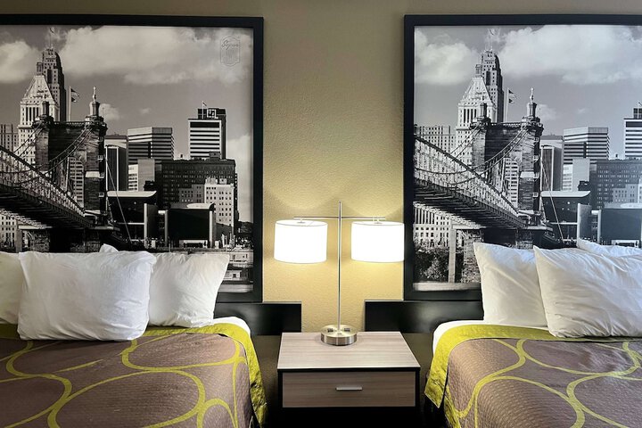 Super 8 by Wyndham Harrison OH