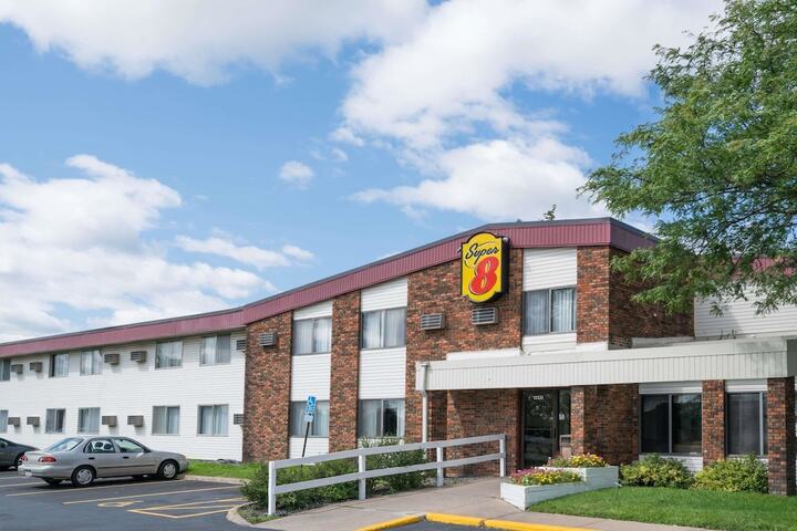 Hotel 4 of 35