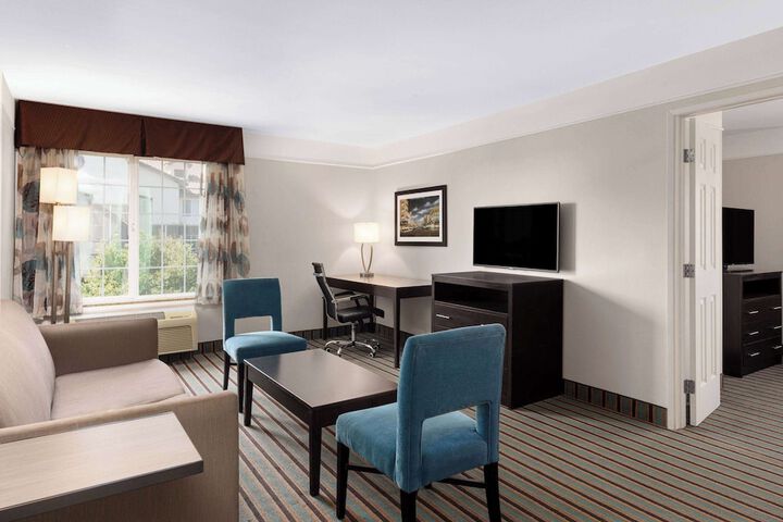 Room 16 of 35