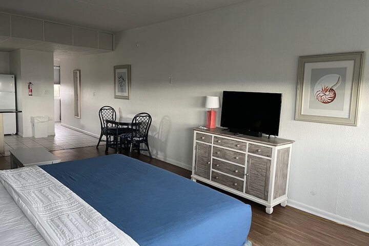 Room 65 of 107