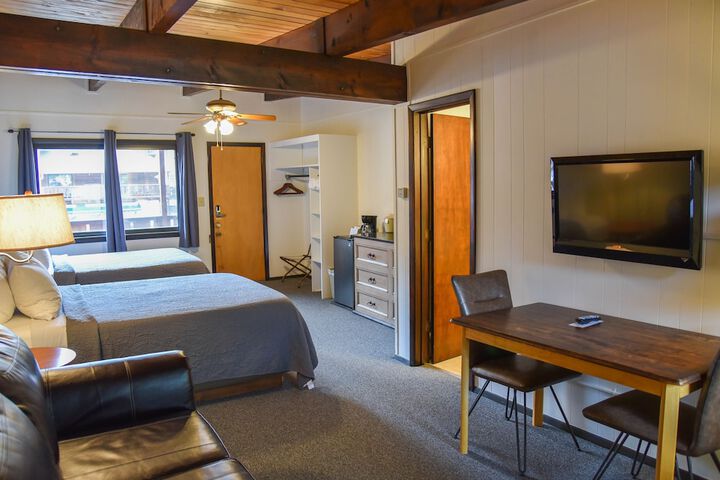 Room 42 of 157