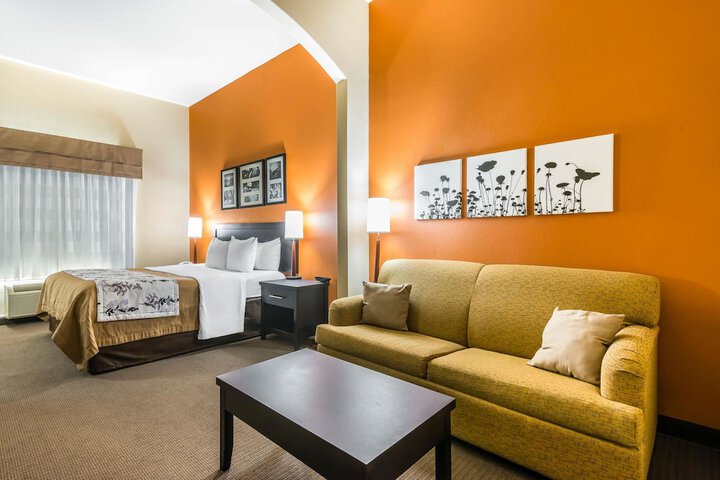 Room 40 of 52