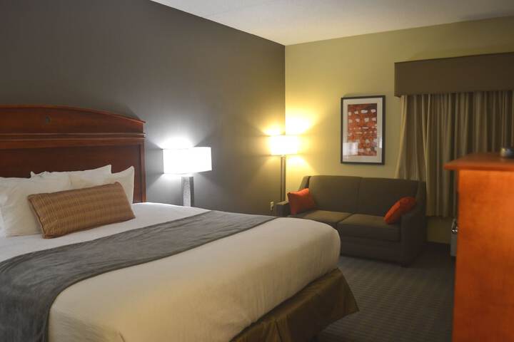 Room 11 of 23