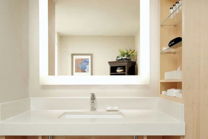 Room 29 of 60