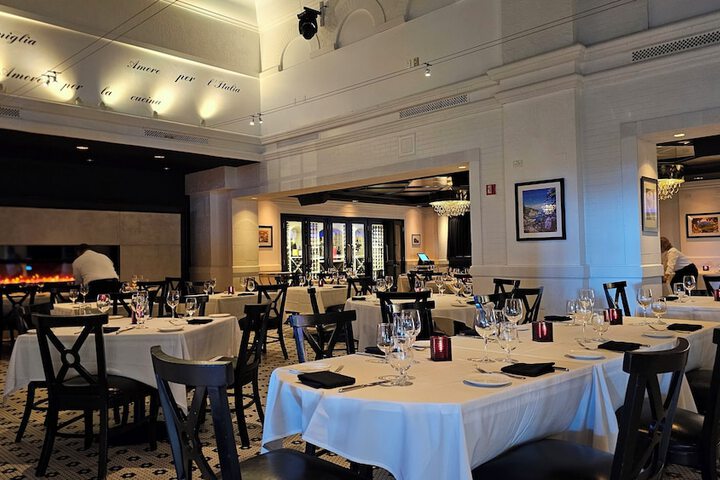 Dining 74 of 121