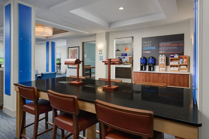 Holiday Inn Express Hotel & Suites Tullahoma by IHG