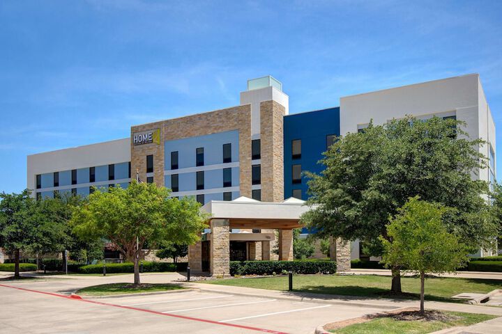 Hotel 4 of 50
