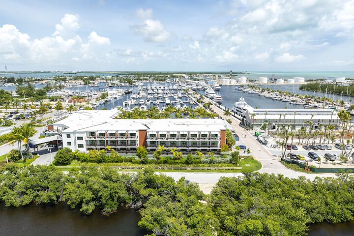 The Perry Hotel & Marina Key West