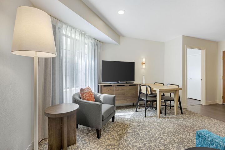 Sonesta ES Suites Portland Vancouver 41st Street