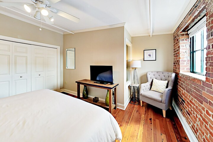 Room 16 of 25