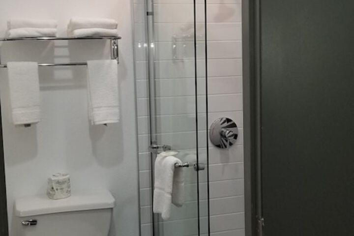 Room 21 of 36