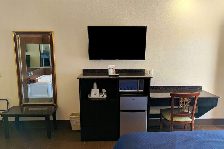 Room 20 of 60