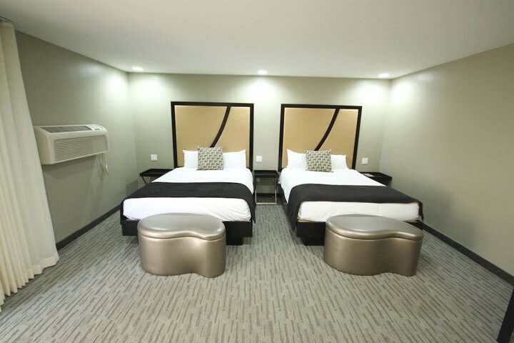 Room 17 of 25