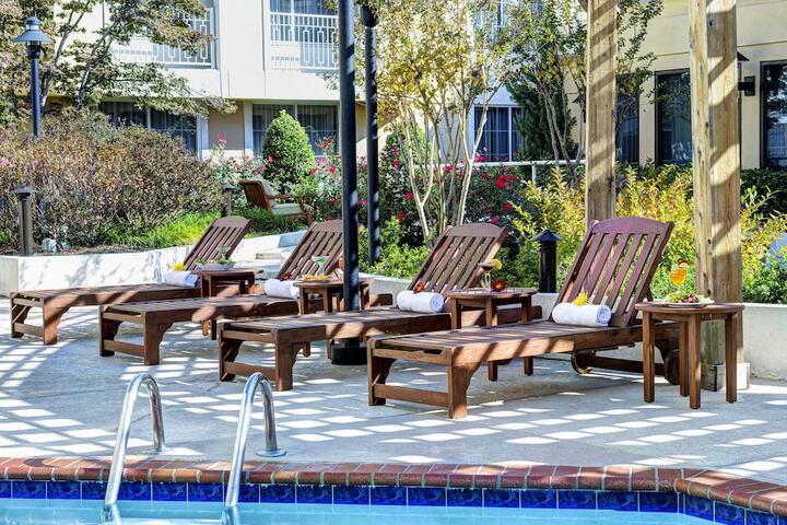 Terrace/Patio 73 of 75