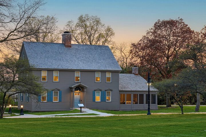 Dearborn Inn Autograph Collection
