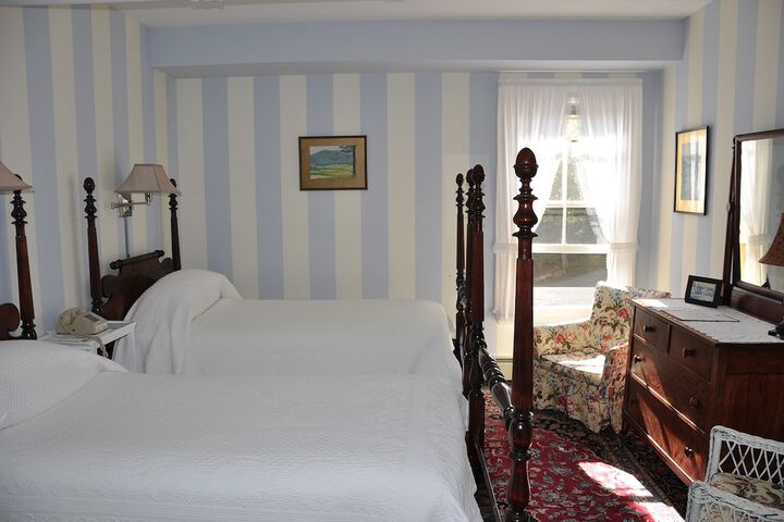 Room 3 of 15