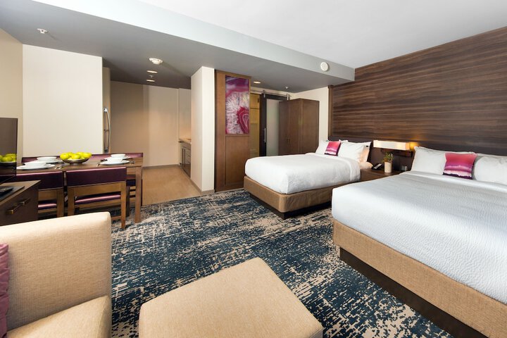 Room 27 of 49